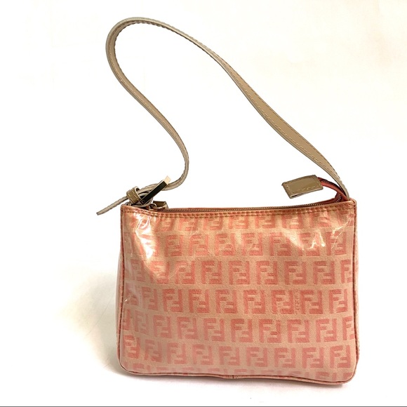 SOLD✨ Fendi Coated Canvas Shoulder Bag - Picture 2 of 8